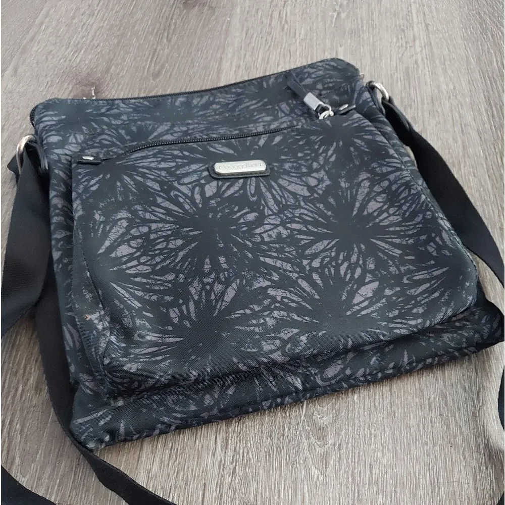 BAGGALLINI GO BAGG in ONYX FLORAL